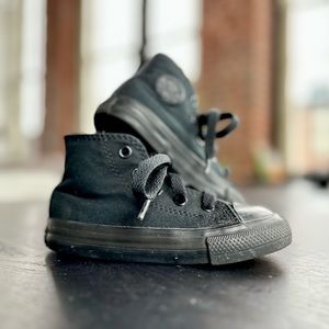 Converse Chuck Taylor Black Toddler size 7